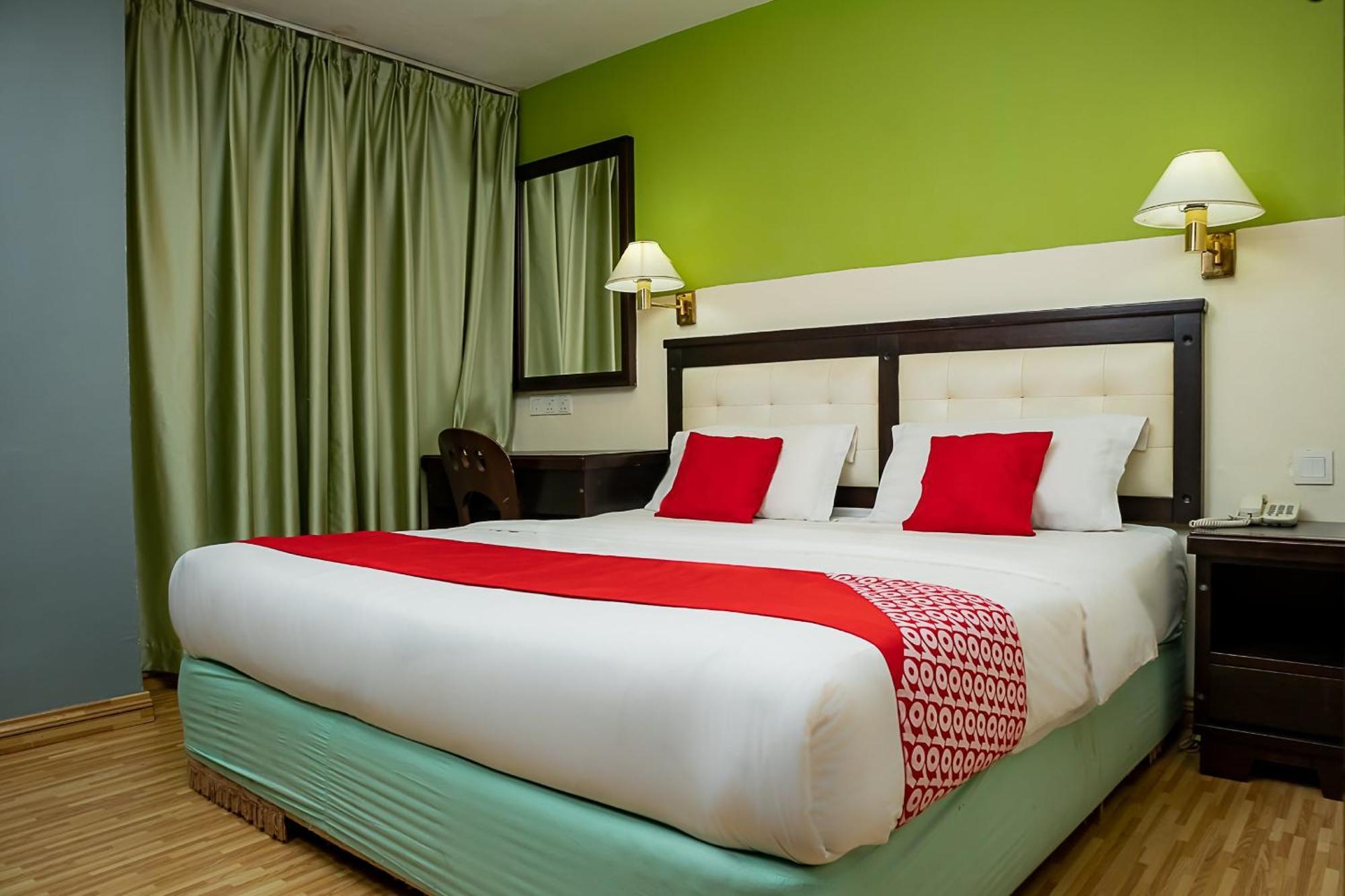 Super Oyo 90055 Mansion Inn Sibu Εξωτερικό φωτογραφία