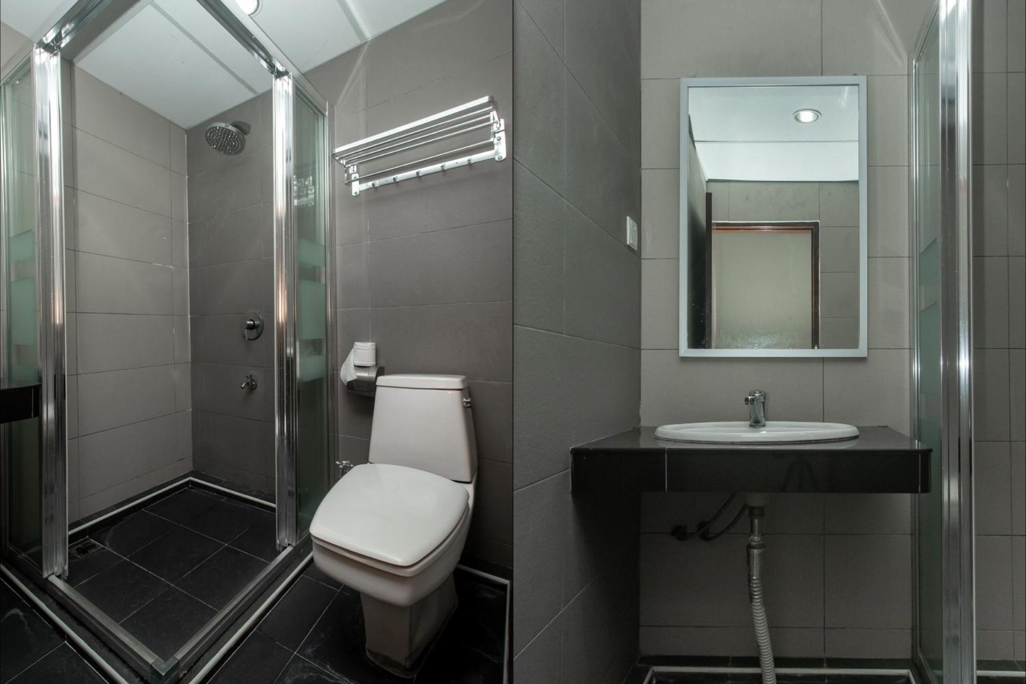 Super Oyo 90055 Mansion Inn Sibu Εξωτερικό φωτογραφία